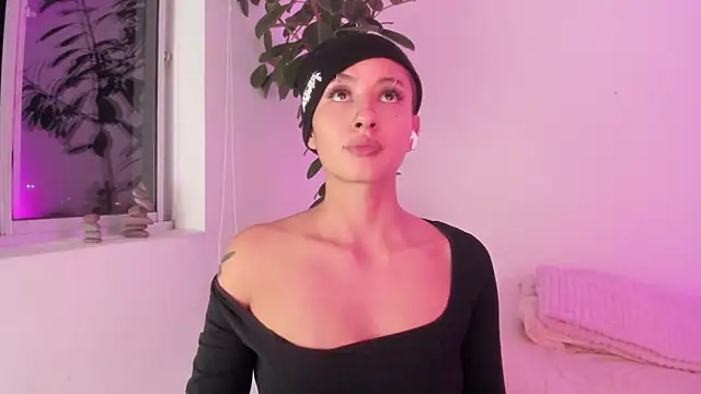 vandalovee_ Chat XXX in diretta