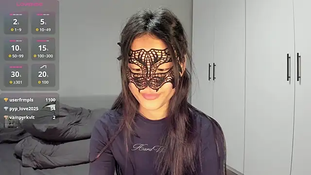 HelenBlazeTrt Adlı Modelin Canlı XXX Sohbeti