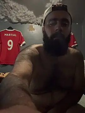 Fur_bear_69 élő XXX-chatje