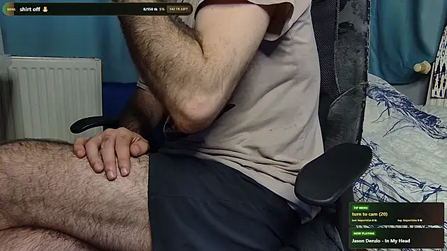 צ'אט XXX בשידור חי של hairybearcb