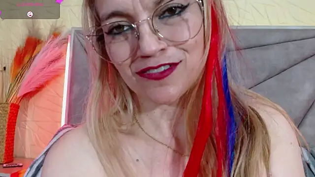 Esmeralda_oikos Live XXX-Chat