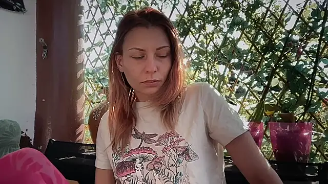 karo123421 XXX чат на живо