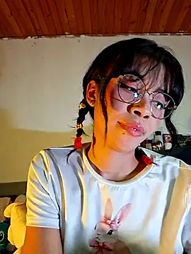 Živý XXX chat Dolli_virginpussy