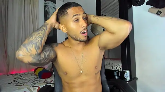 Chat +18 de LucasWatsonnn ao vivo