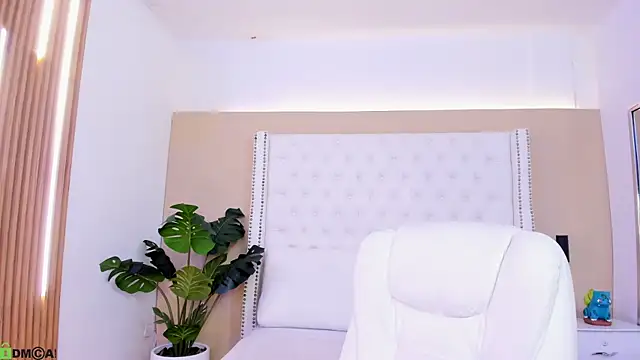 Chat +18 de celeste_wayne ao vivo