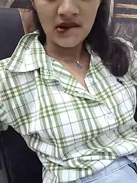 Chat +18 de Ritika_jha01 ao vivo