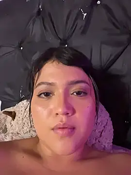 alisson_carolina73 Adlı Modelin Canlı XXX Sohbeti
