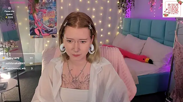 Elira_VaneのライブXXXチャット