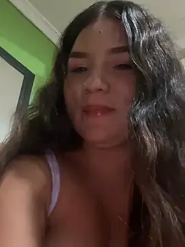 malu03x Chat XXX live