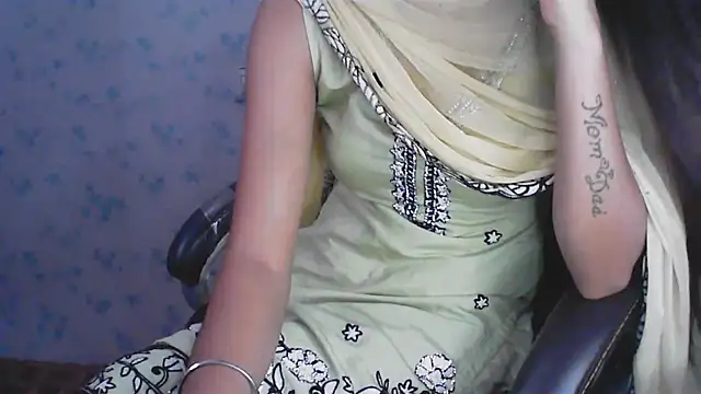 collage_hoty's Live XXX Chat