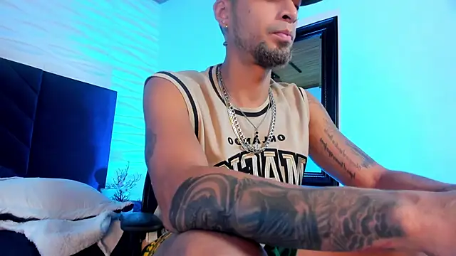 DrakeNeumann Webcam Show