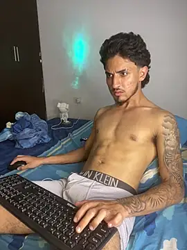 Kriss_Edwards' Live XXX Chat