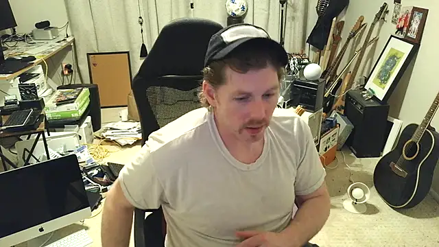 Chat XXX en directo de 9VOLTT