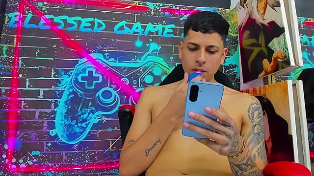 Golldens_Dreamss' Live XXX Chat