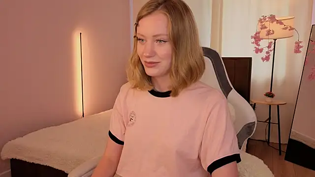 EvaHamilton's Live XXX Chat