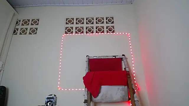 XXX chat uživo modela Candy_chloee