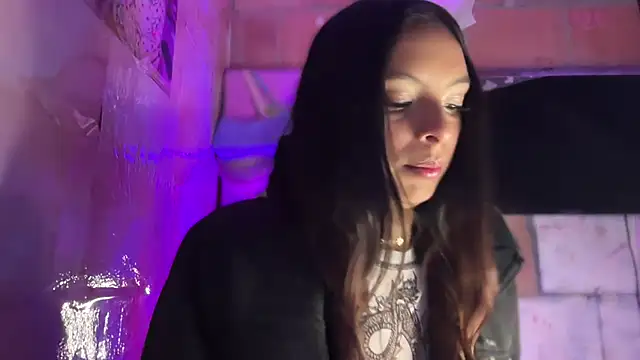 دردشة Skye_Moore الجنسية المباشرة