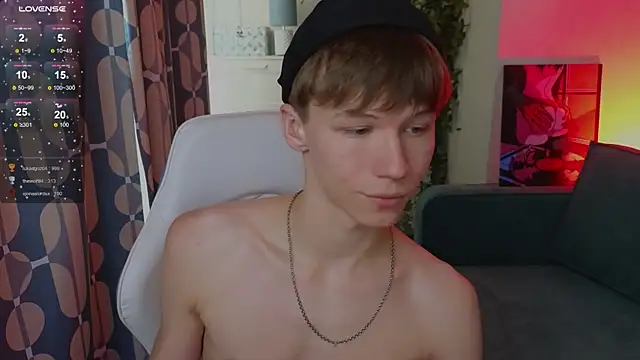Chat +18 de cuMte_boy ao vivo
