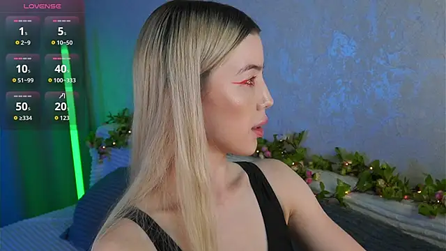 LindaThackerr 라이브 XXX 채팅