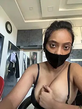 Czat XXX na żywo – livia_dolls