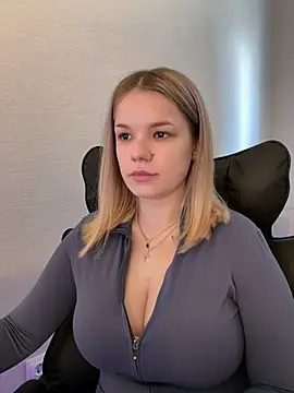 KimEvanss XXX чат на живо