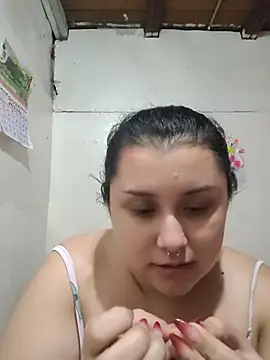 CurvyNoir's Live XXX Chat