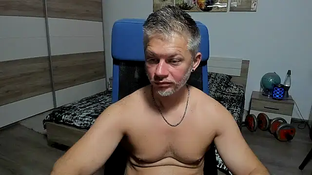 Chatroom XXX en direct de RobbyShawz