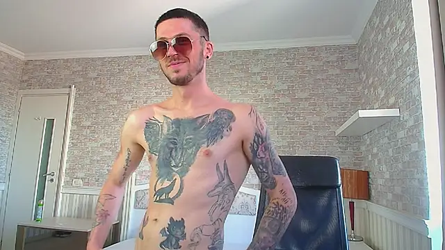 Chat XXX en directo de JonahShaw