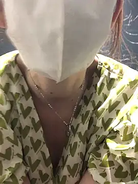 Show modela KIRA_kiki na web-kameri