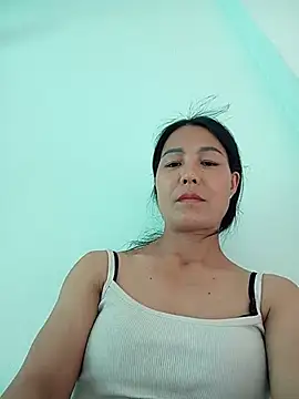 Lily-ly 现场XXX聊天