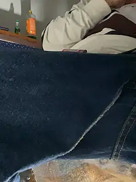 צ'אט XXX בשידור חי של GusanoDelicioso