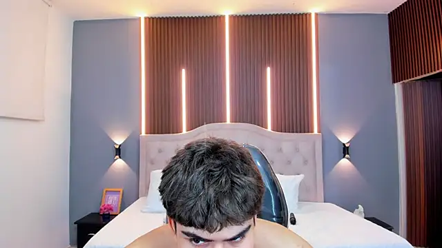 Tommy18__ Chat XXX live
