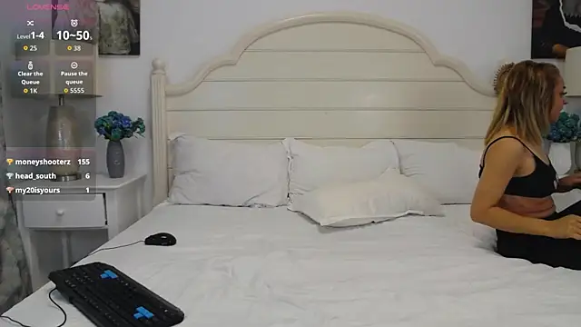Chat +18 de Mistress_Raven3 ao vivo