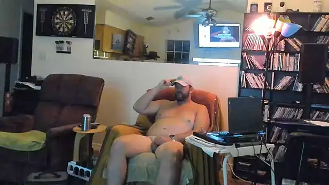 צ'אט XXX בשידור חי של offroadnudist