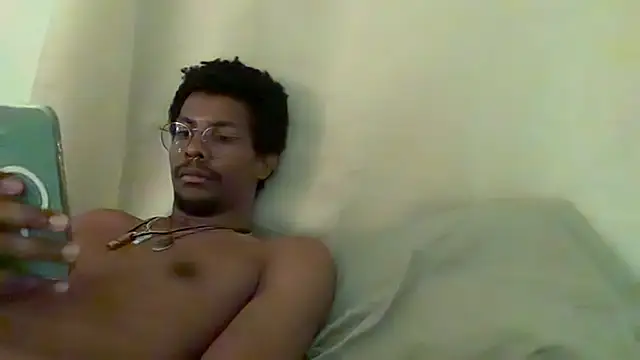 HoleBreeder – Naživo XXX chat