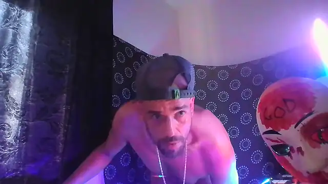 Guyst049 Webcam-Show