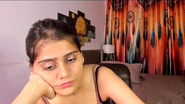 Deanerys লাইভ XXX চ্যাট