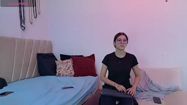 sweetauracouple élő XXX-chatje