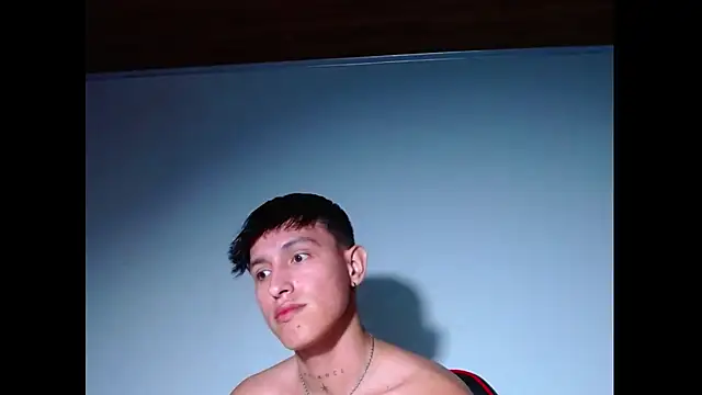 rowanbig – Naživo XXX chat
