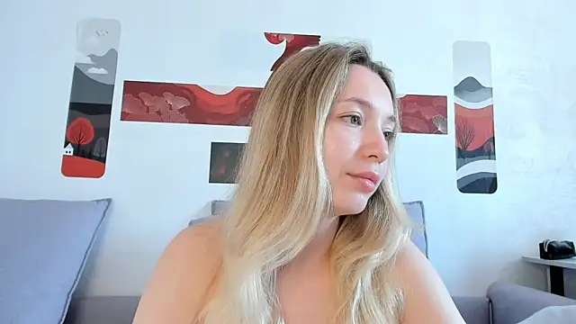 MiaThaine's Live XXX Chat