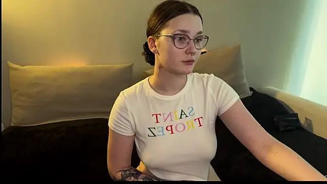 XXX chat uživo modela milliedoll