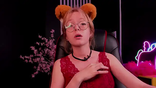FoxxyyPolly's Live XXX Chat