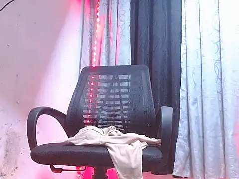 Czat XXX na żywo – SMOOTHIEBOYS