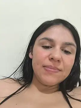 Daniela-rosee Chat XXX live