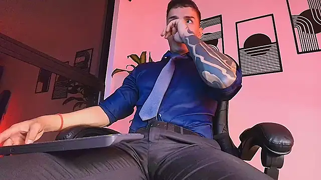 ALPHA_DOMINUS_ élő XXX-chatje