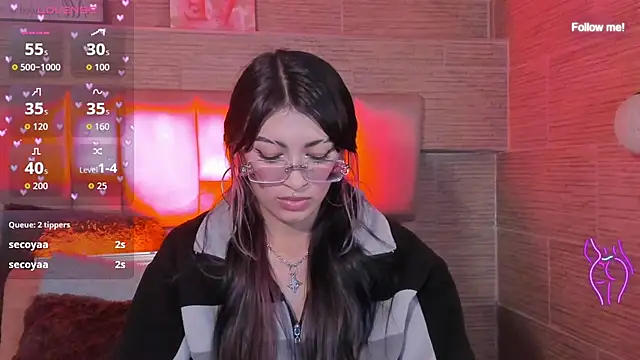 Онлайн чат XXX mia_devine_