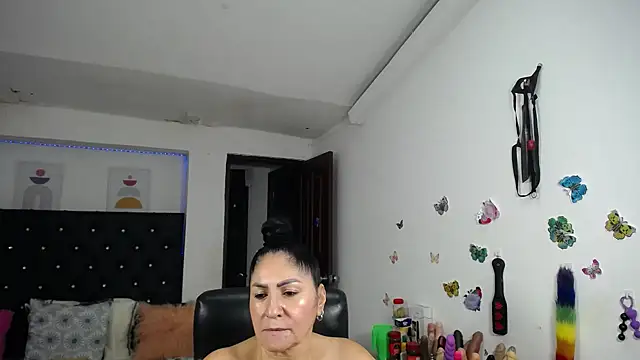 mature_bigboobs10's Live XXX Chat