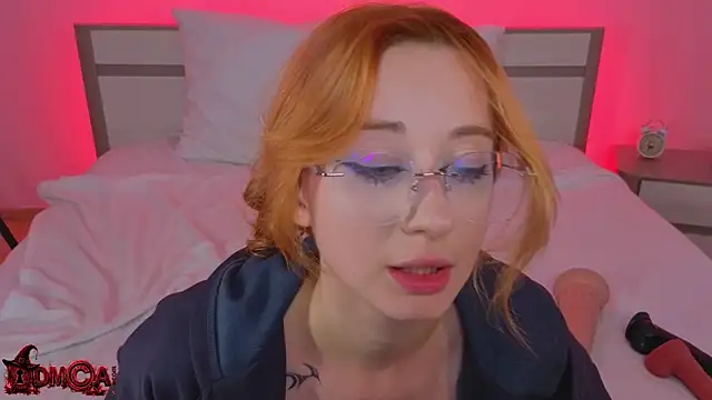 WICKEDEMBER 라이브 XXX 채팅