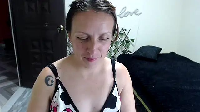 Chat XXX en directo de kittykalor09
