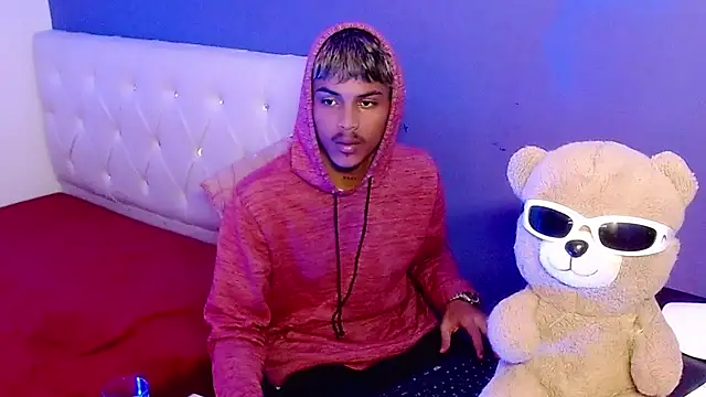 Chat XXX en directo de Angel_foxc13